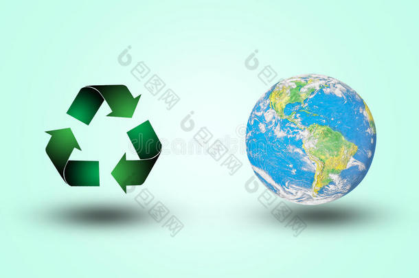 绿色回收象征世界竞争者在一个柔和的背景。 颜色。环境。概念。生态概念。和谐元素