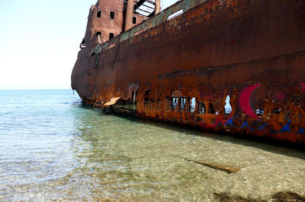 迪米特里奥斯沉船在塞利尼萨海滩附近，希腊