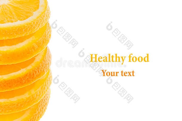 装饰结束从<strong>一堆</strong>多汁的橙色在白色背景上。 <strong>水果</strong>边界，框架。 孤立的。 食物背景。