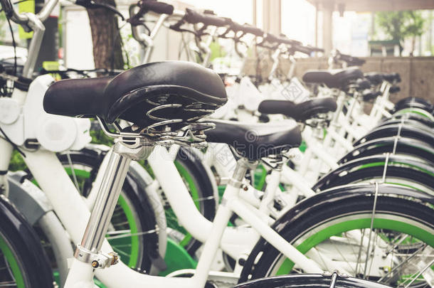 自行车租赁排自行车公园户外城市公共设施