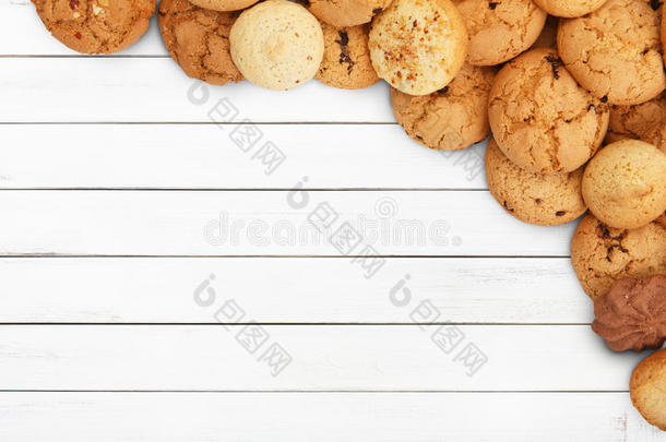 饼干和饼干在白木饼干和饼干