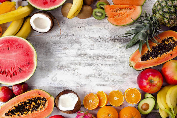 新鲜的热带水果。 健康食品的概念。
