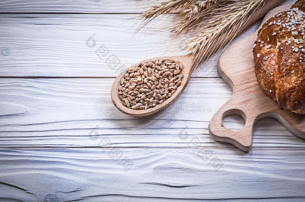 雕刻板小麦黑麦耳朵面包棒木勺玉米