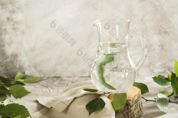 玻璃罐子里的桦树<strong>汁</strong>