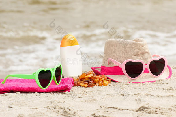 琥珀石和配件，用于海滩沙滩度假，防晒，夏季