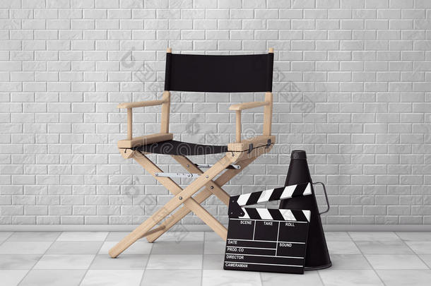 导演椅子，电影<strong>拍手器</strong>和扩音<strong>器</strong>。 三维渲染
