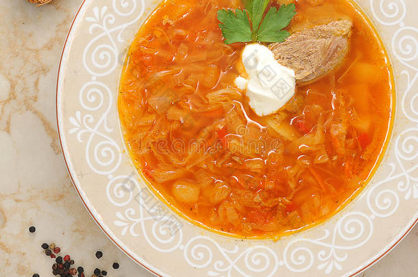 卷心菜汤是俄罗斯民族菜肴的传统菜肴
