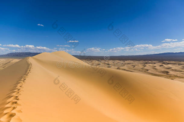戈壁沙漠歌唱沙丘