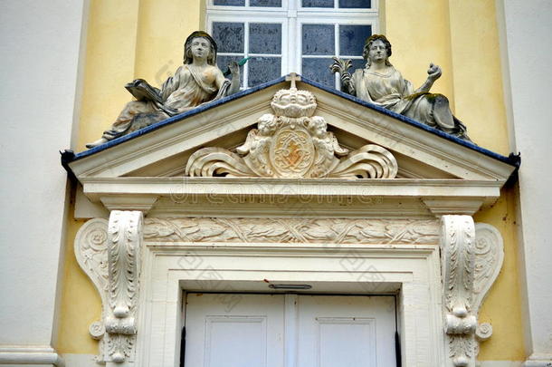 德国城堡的巴洛克装饰门