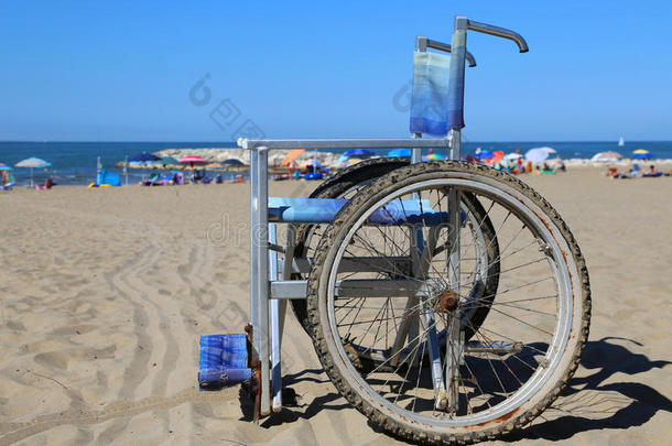 海滩照顾椅子残疾残疾人