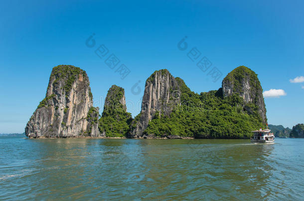 美丽的旅游景观在哈龙湾越南景观海洋