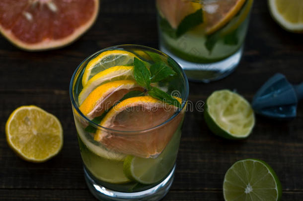 柑橘自制柠檬水，夏季饮料