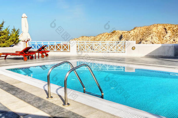 海滩度假酒店游泳池