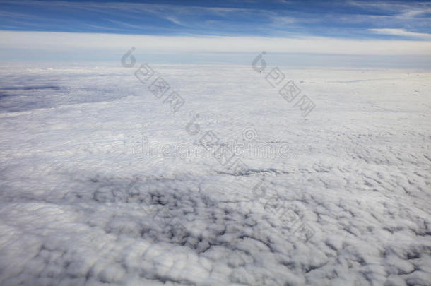 空中照片的云景一直<strong>延伸</strong>到地平线