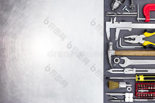 手动工具游标卡尺，螺丝刀，螺丝刀，钻头，