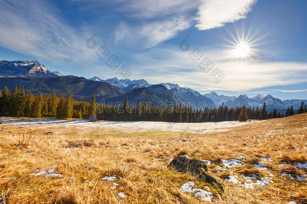 秋天<strong>的</strong>风景，塔特拉山