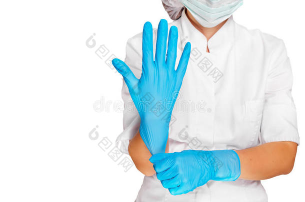 医生戴上无菌手套，隔离在白色上。 医疗广告概念。