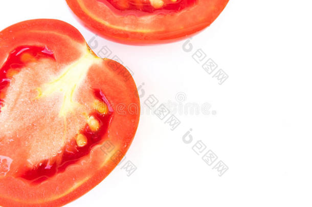 特写新鲜红色西红柿的白色背景，食物和蔬菜的概念
