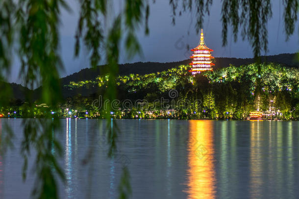 雷锋塔