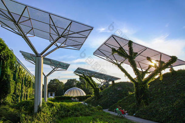 建筑学蓝色植物的建筑中心