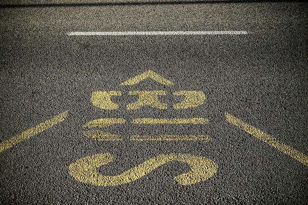 巴塞罗纳圣库加特山谷<strong>公交车</strong>站