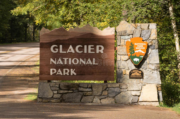 入口冰川国家公园欢迎标志蒙大拿州
