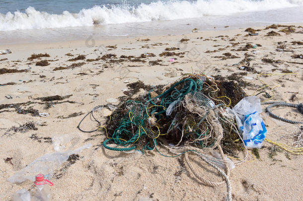 海滩污染环境垃圾乱扔垃圾