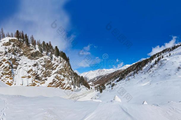 奥地利奥伯格尔山地滑雪场