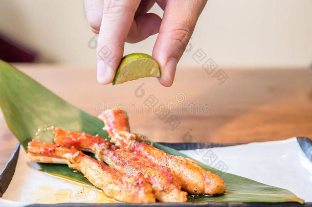 烤塔拉巴王蟹