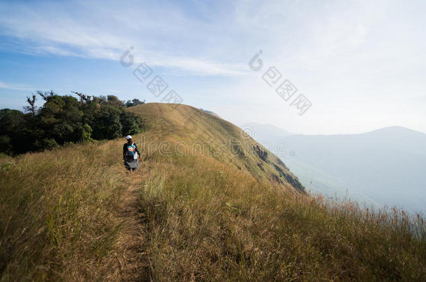 草原草原草原徒步旅行路线