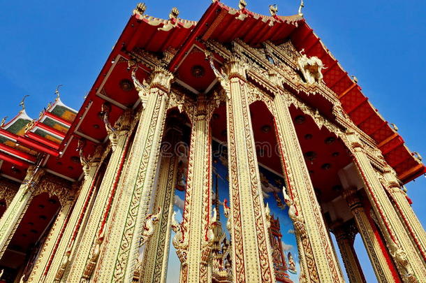 精心制作的泰国寺庙