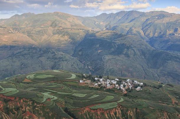 东川红色土地全景，中国云南省的地标之一