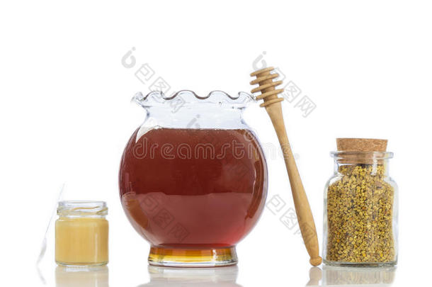 蜜蜂蜂<strong>王</strong>浆花粉在小玻璃瓶与蜂蜜和<strong>厨</strong>房