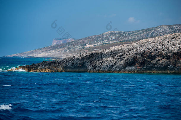 海湾蓝色斗篷悬崖海岸