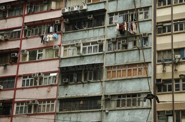 香港中部高层公寓的<strong>老旧</strong>贫民窟单元