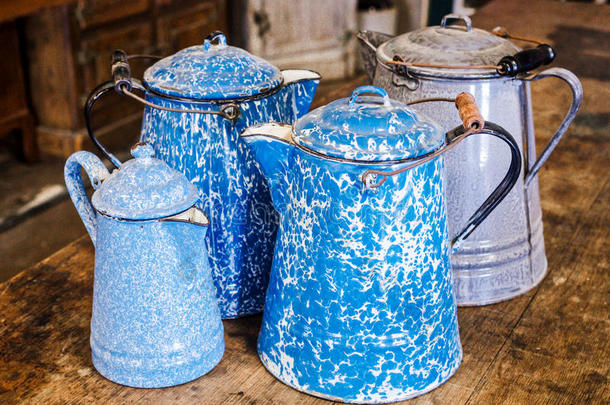 古董花岗岩器皿，散斑器皿，搪瓷器皿，玛瑙器皿，咖啡壶。