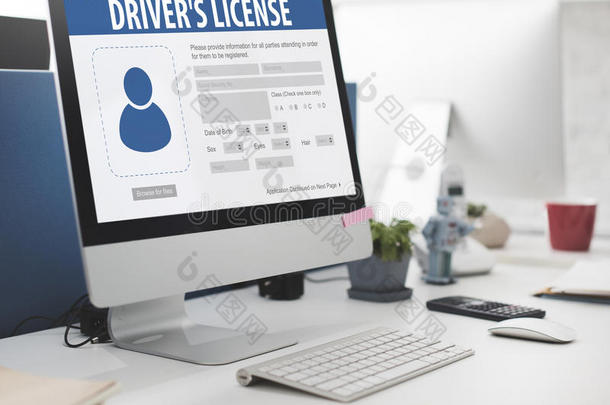 驾驶执照注册申请网页概念
