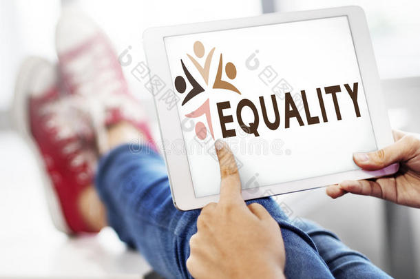 平等、公平、基本权利、种族主义歧视概念