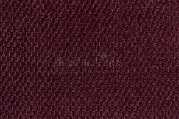<strong>深紫色背景</strong>来自柔软的蓬松织物特写。 纺织宏观的纹理