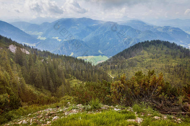 奥地利怀德林斯坦普拉特山的美丽景观