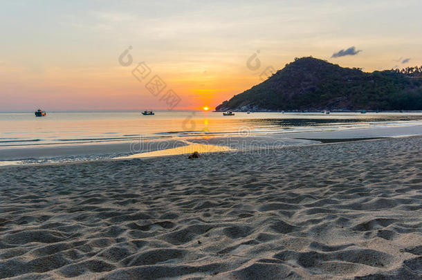 亚洲海湾海滩美丽的蓝色