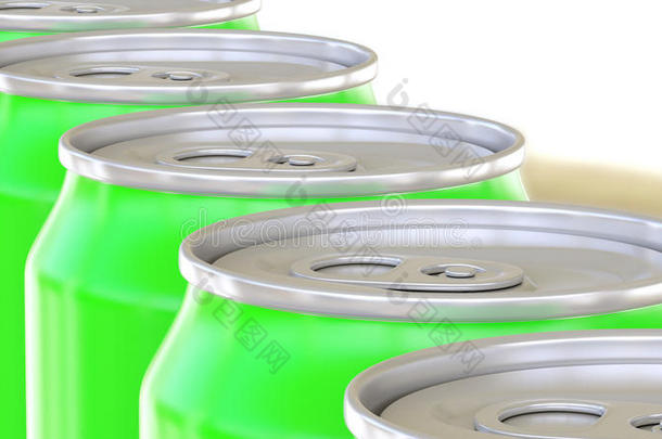 绿色铝罐在传送带上移动。 软饮料或啤酒生产线。 回收包装。 三维渲染
