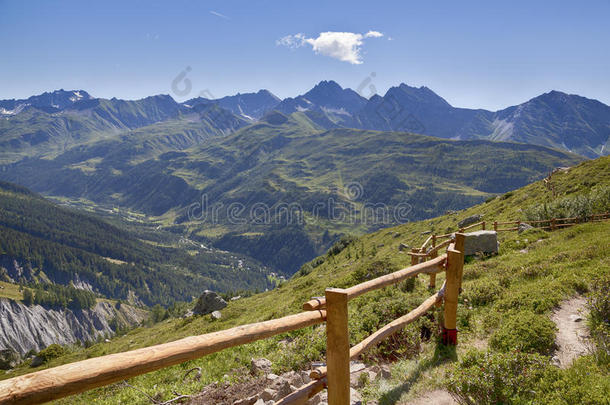 <strong>360度</strong>天线高山登山者阿尔卑斯山