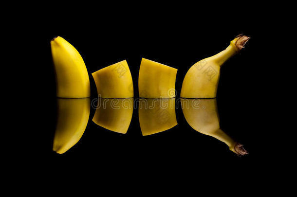 香蕉黑色食物<strong>四新</strong>鲜的
