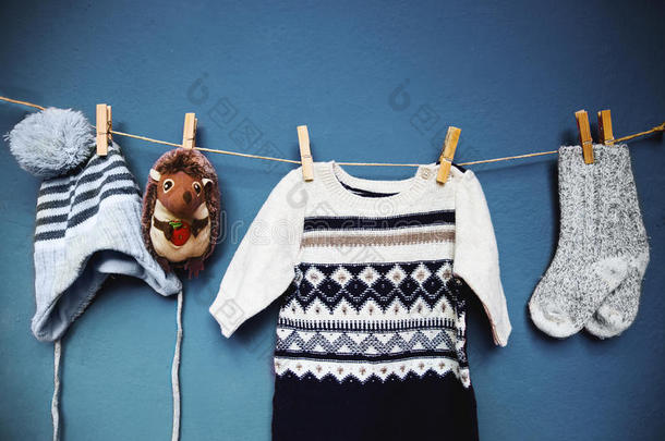 婴儿秋冬时尚概念背景。