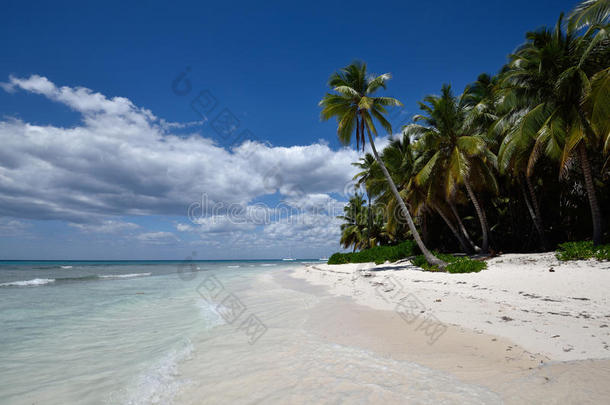 多米尼加共和国，索纳岛