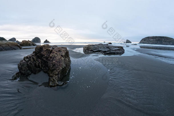 海滩海滩梳船海滩<strong>拾荒</strong>者美女蓝色