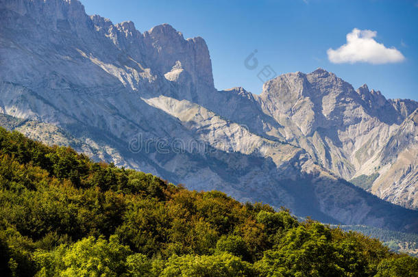 早秋在法劳特山峰，香槟，南部阿尔卑斯山，法国