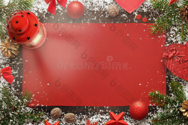 圣诞背景图像，用于问候文本与圣诞装饰品