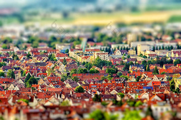 具有倾斜移动效果的城市鸟瞰图。德国。